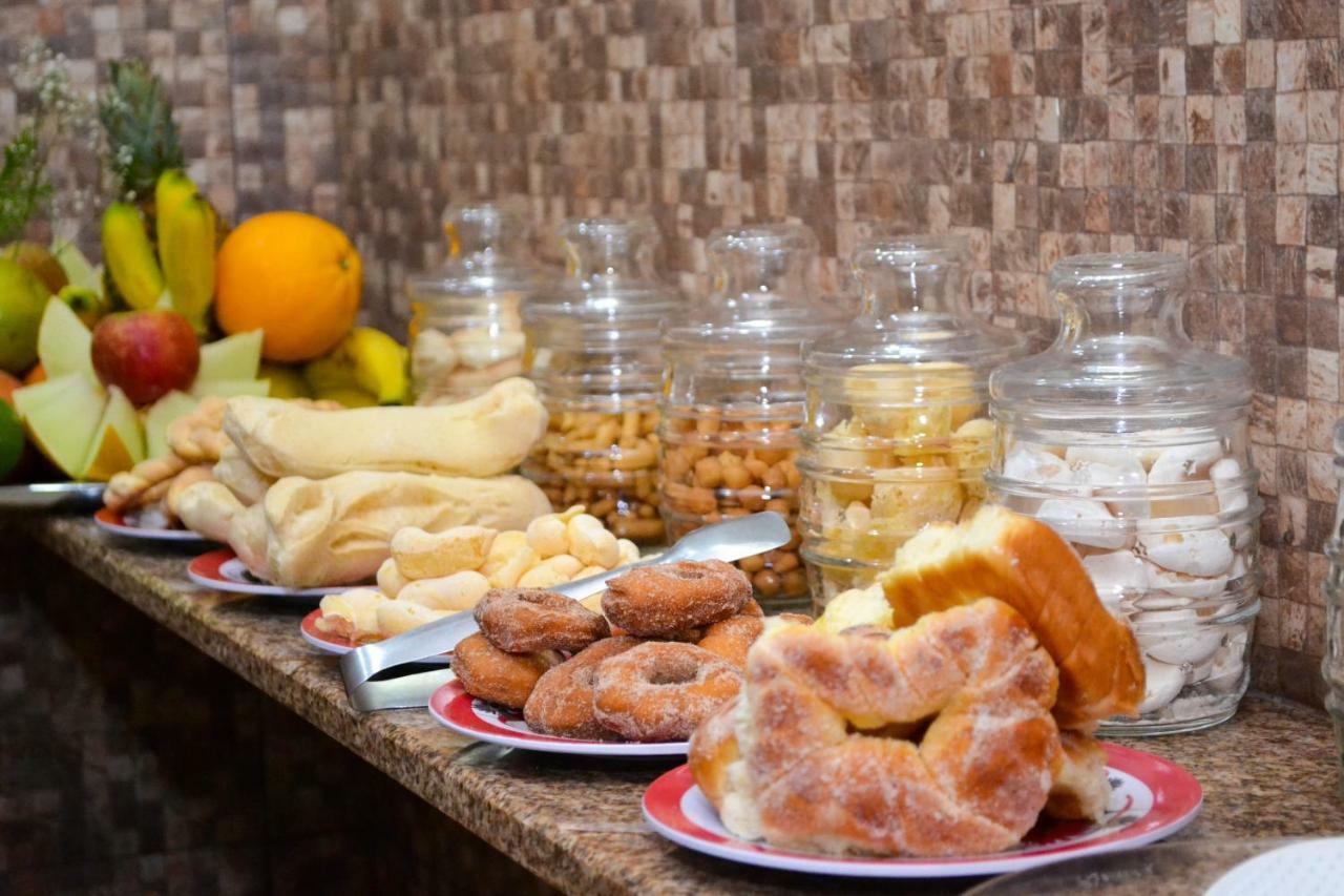 Galeria Hotel Lajinha Zewnętrze zdjęcie